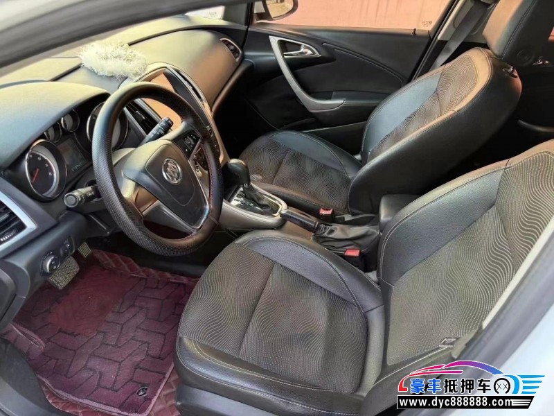 15年别克英朗轿车抵押车出售