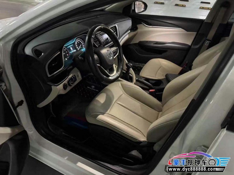 18年别克英朗轿车抵押车出售