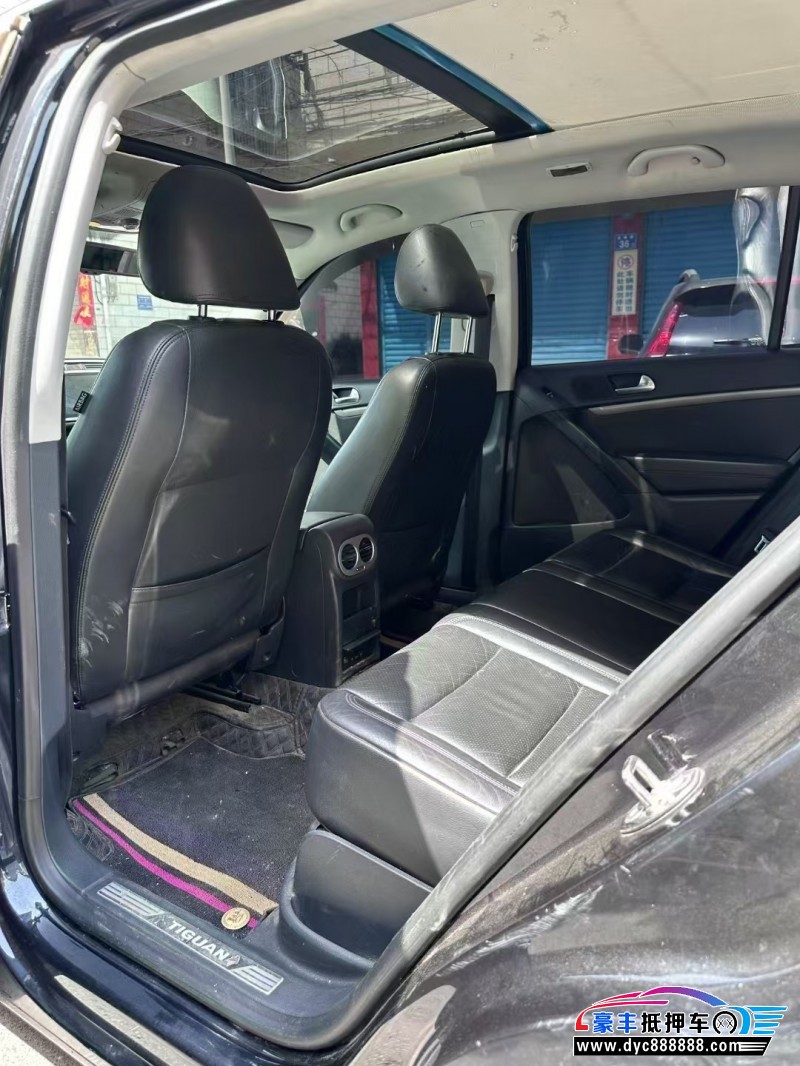 15年大众途观轿车抵押车出售