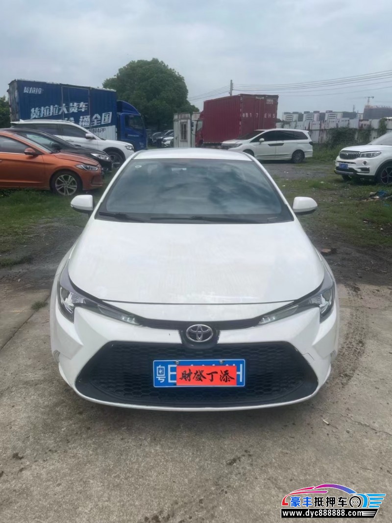 22年丰田雷凌轿车抵押车出售