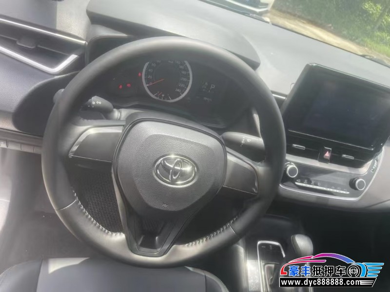 22年丰田雷凌轿车抵押车出售