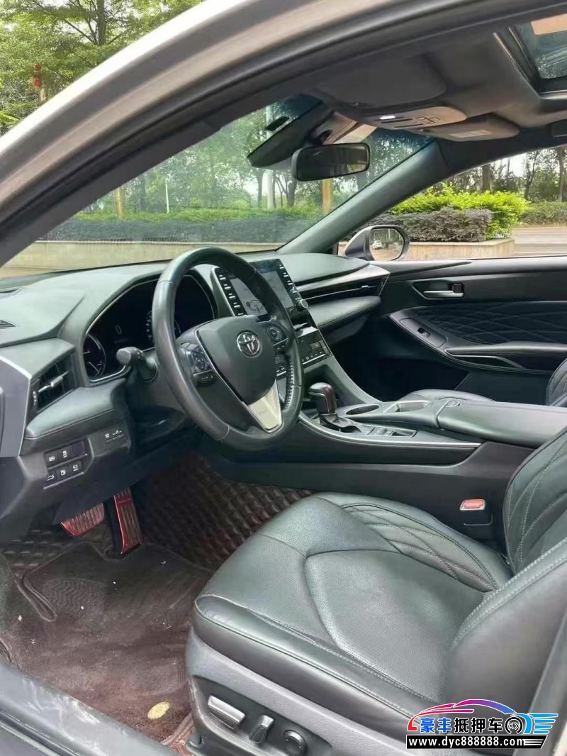 21年丰田亚洲龙轿车抵押车出售