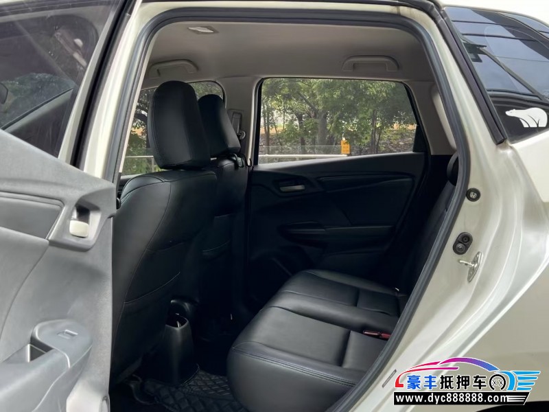 18年本田飞度轿车抵押车出售