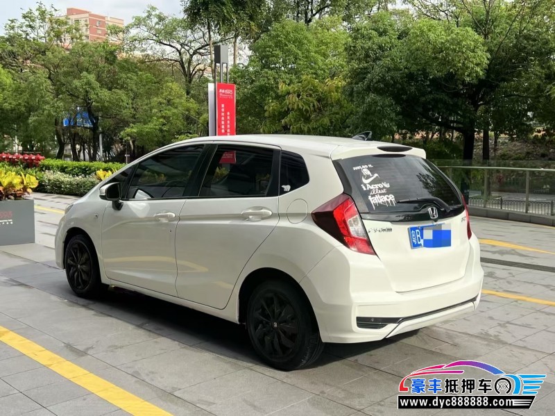 18年本田飞度轿车抵押车出售