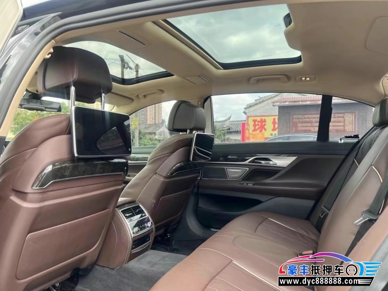 17年宝马7系轿车抵押车出售