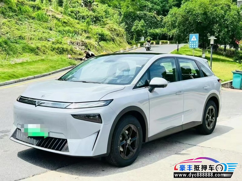 25年启辰大V轿车抵押车出售