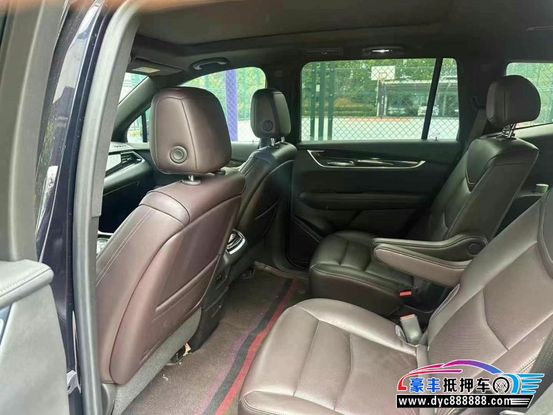21年凯迪拉克xt6轿车抵押车出售