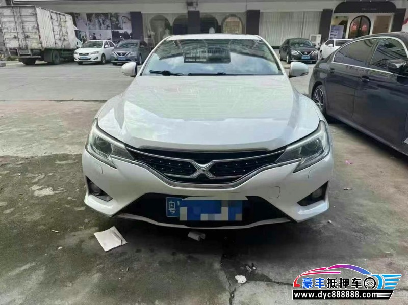 14年丰田锐志轿车抵押车出售