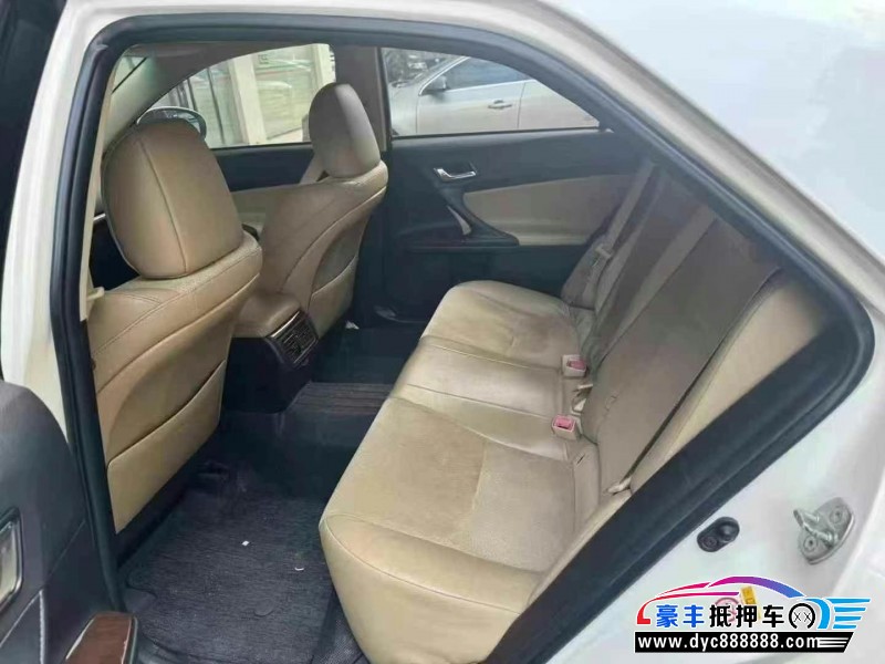 14年丰田锐志轿车抵押车出售