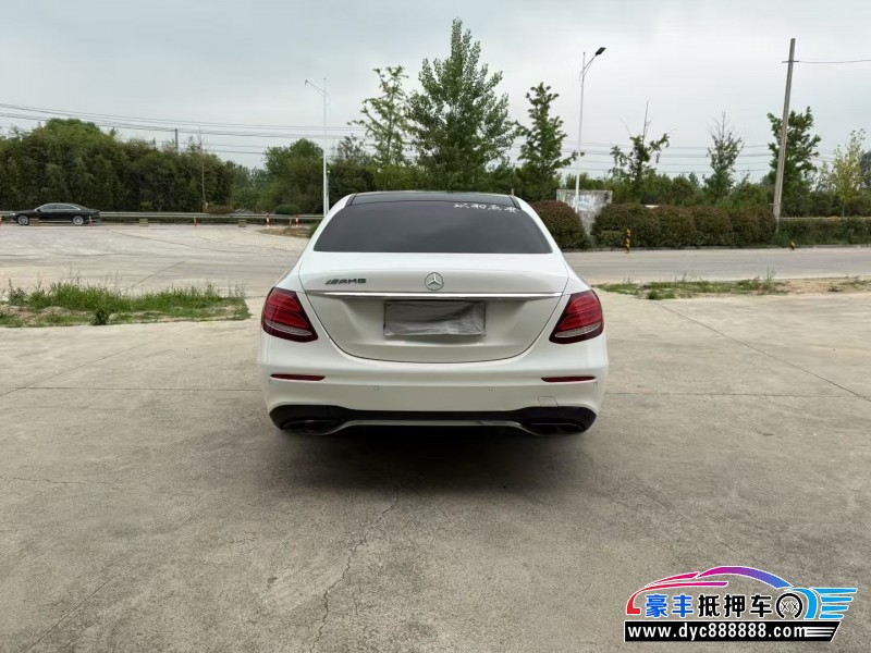 18年奔驰E轿车抵押车出售