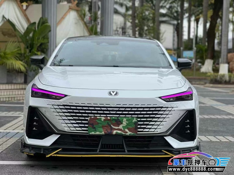 24年长安长安UNI轿车抵押车出售