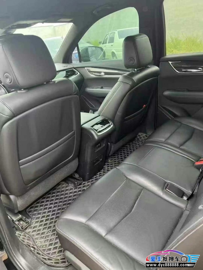 21年凯迪拉克xt6轿车抵押车出售