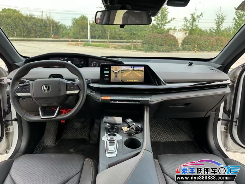 22年长安长安UNI轿车抵押车出售