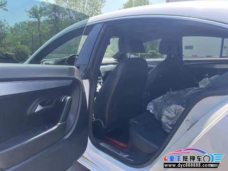 17年大众CC轿车抵押车出售