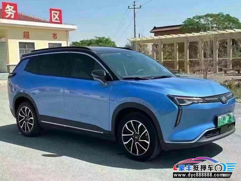 22年威马汽车w6轿车抵押车出售