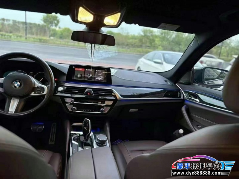 19年宝马5系轿车抵押车出售