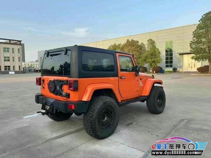 12年Jeep牧马人轿车抵押车出售
