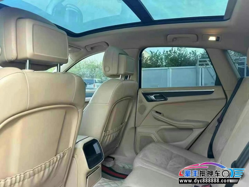 15年保时捷Macan迈凯轿车抵押车出售