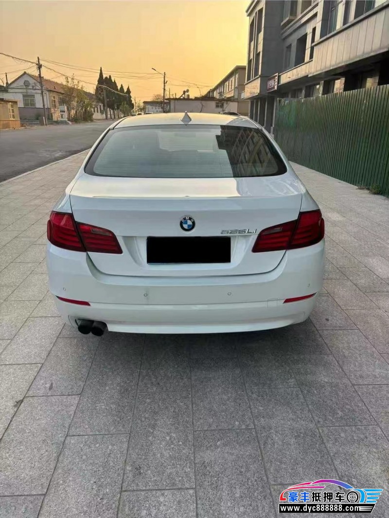 13年宝马5系轿车抵押车出售