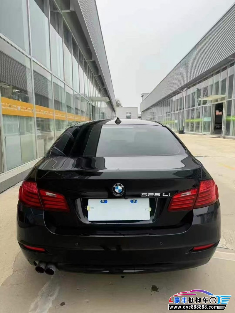 17年宝马5系轿车抵押车出售