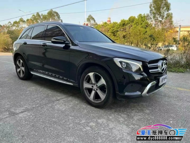 16年奔驰GLC轿车抵押车出售