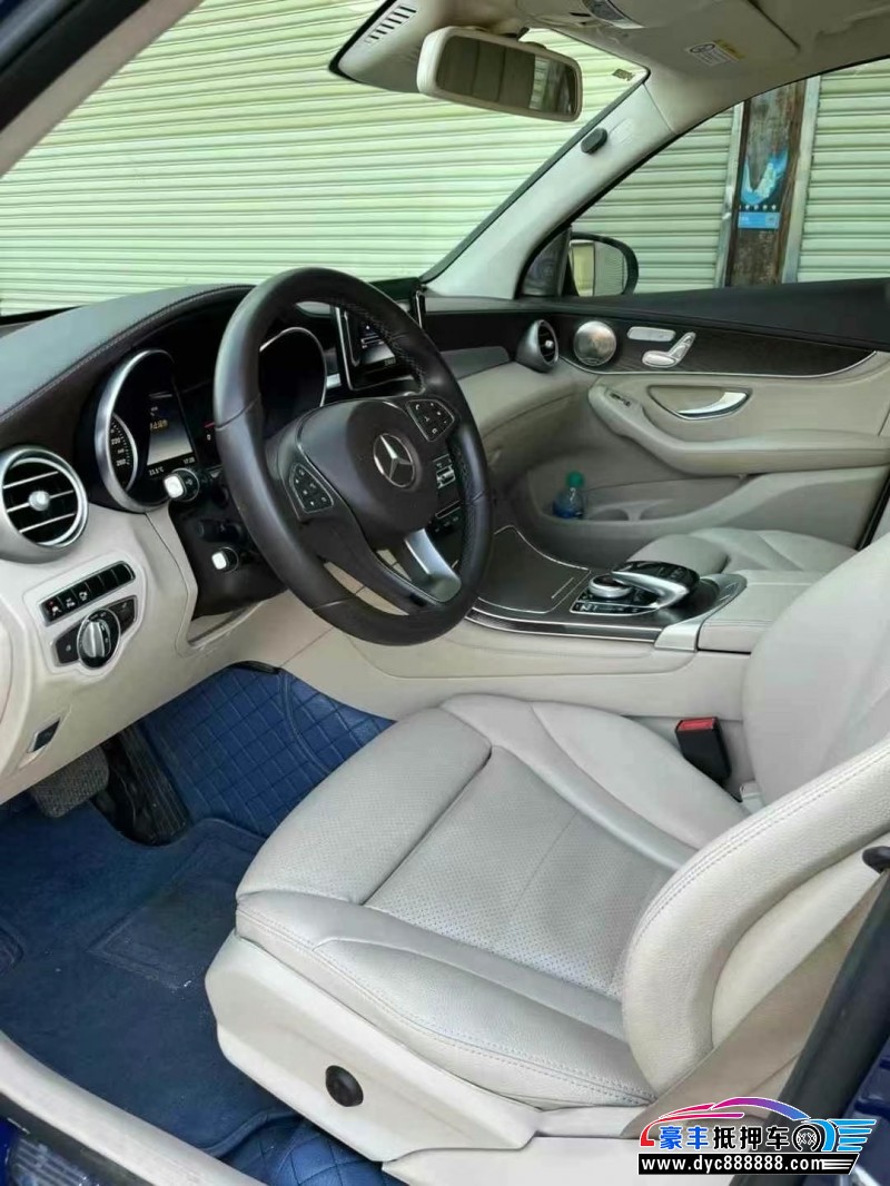 16年奔驰GLC轿车抵押车出售