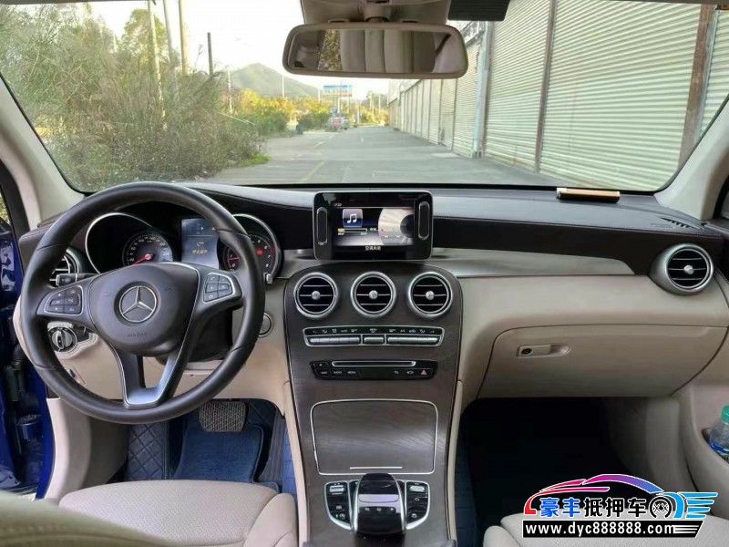 16年奔驰GLC轿车抵押车出售