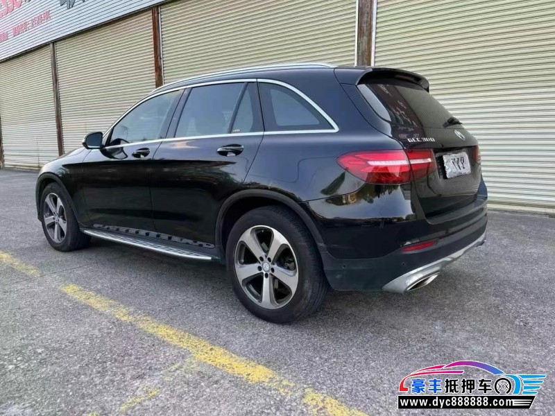 16年奔驰GLC轿车抵押车出售