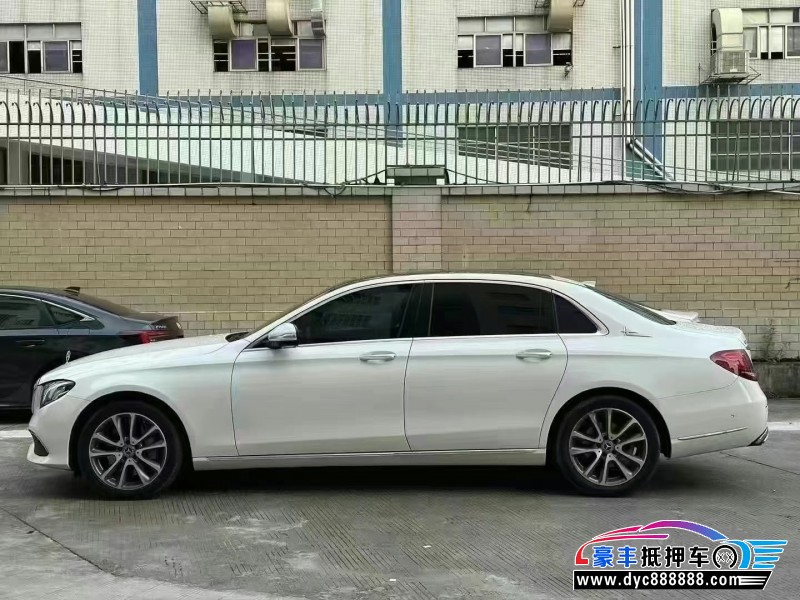 19年奔驰E轿车抵押车出售