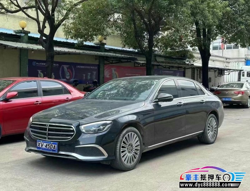 22年奔驰E轿车抵押车出售