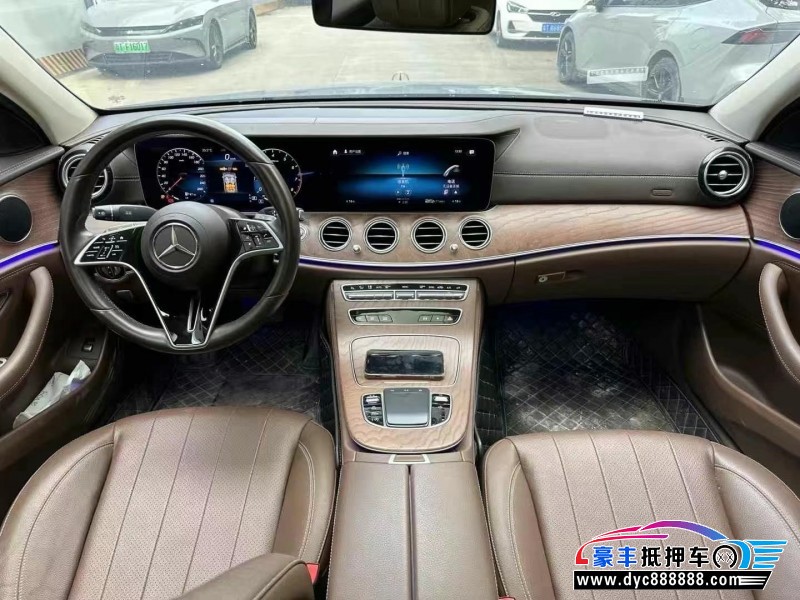 22年奔驰E轿车抵押车出售