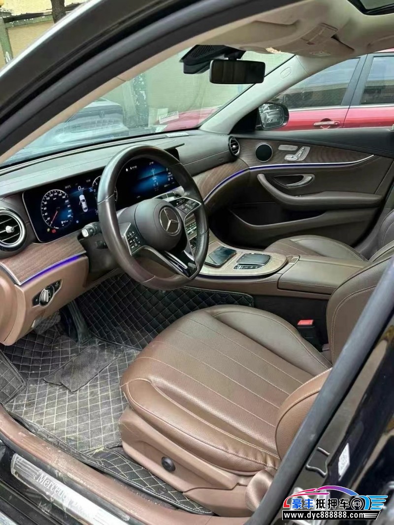 22年奔驰E轿车抵押车出售