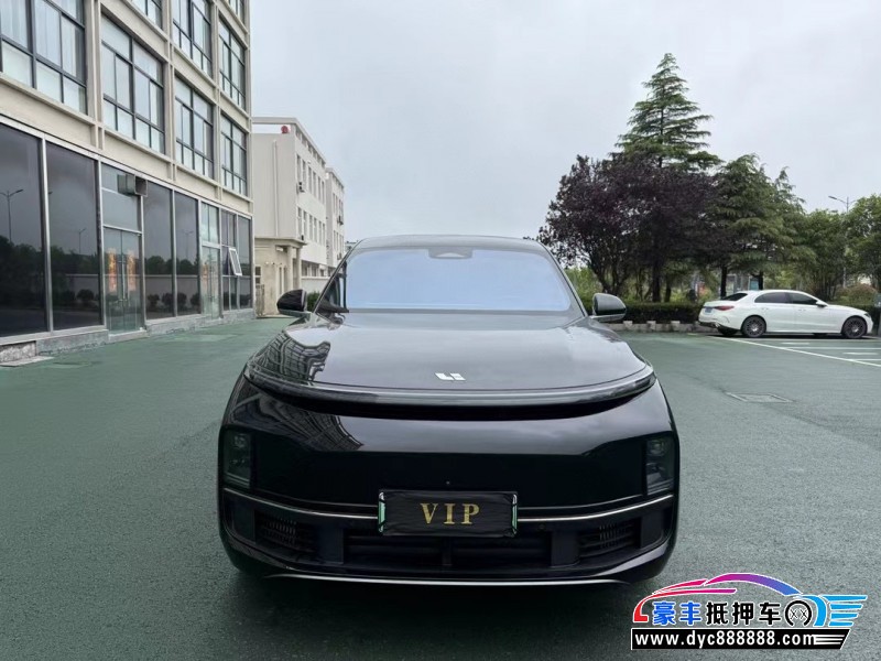 24年理想L8轿车抵押车出售