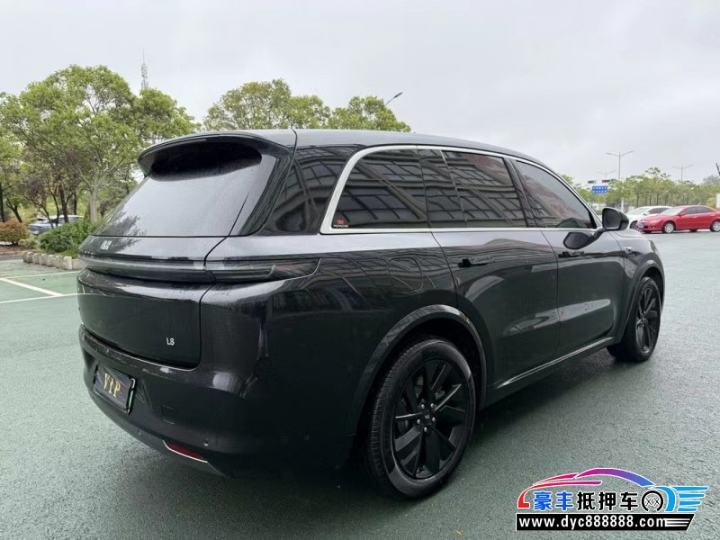 24年理想L8轿车抵押车出售