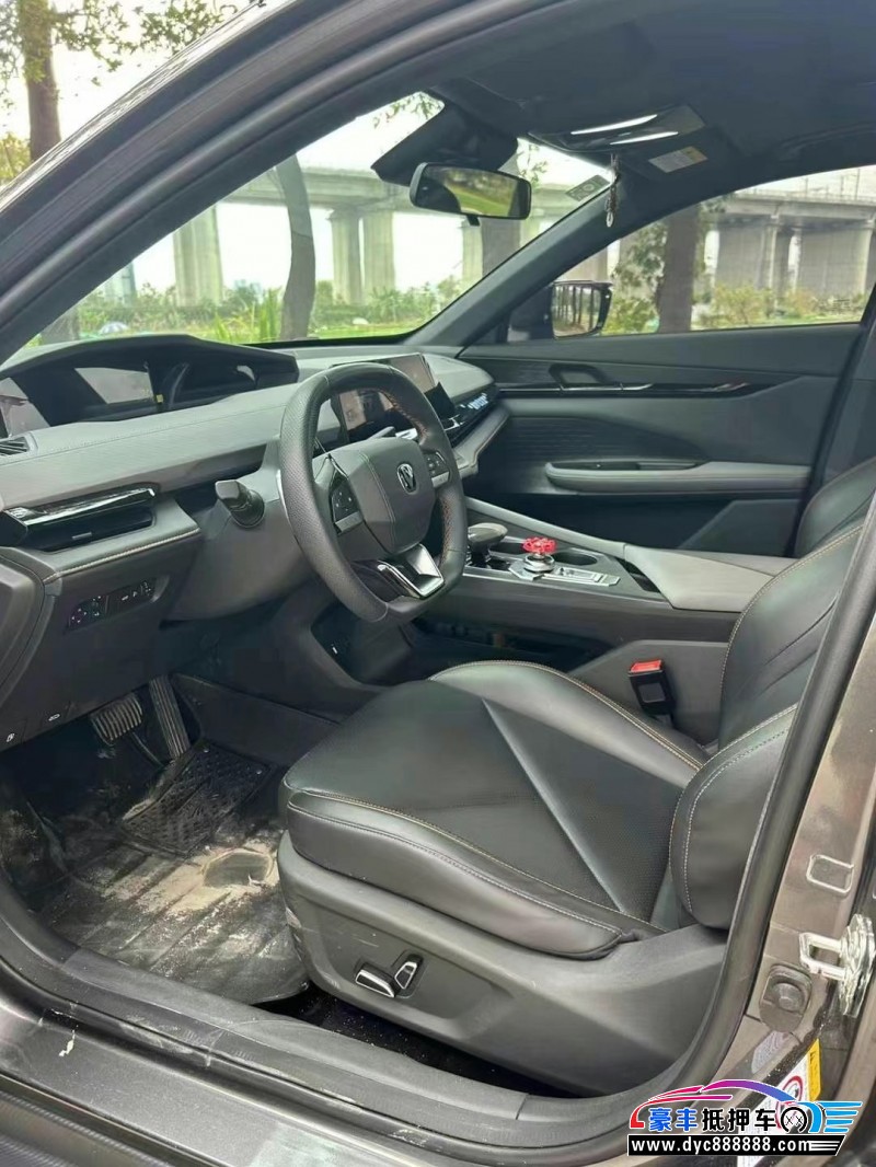 22年长安长安UNI轿车抵押车出售