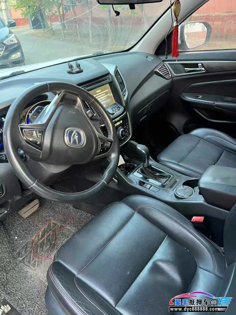 16年长安CS75轿车抵押车出售