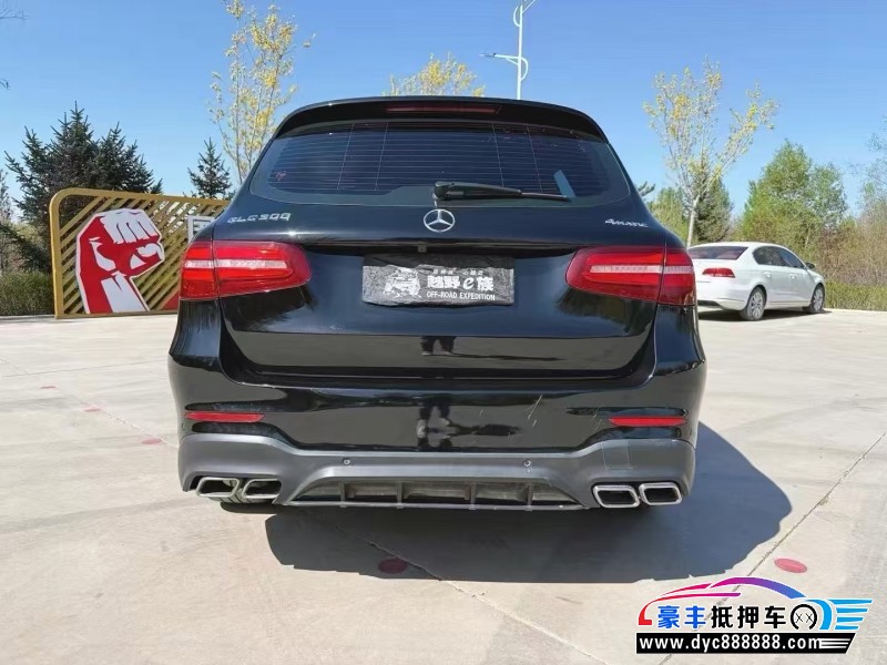 18年奔驰GLC轿车抵押车出售