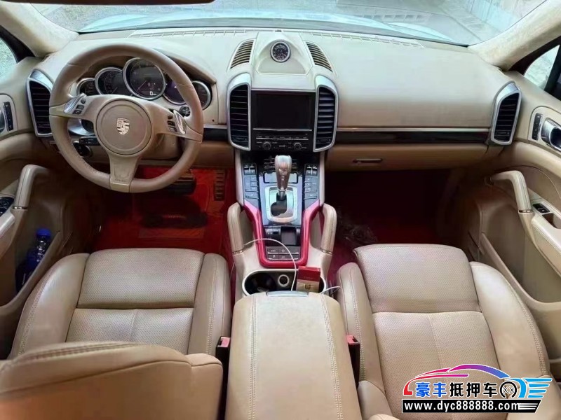 14年保时捷卡宴轿车抵押车出售