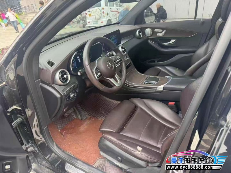 20年奔驰GLC轿车抵押车出售