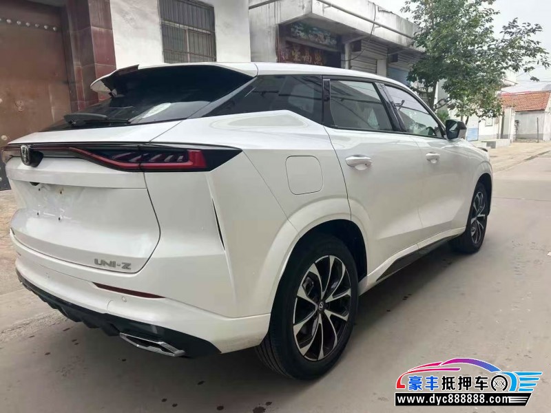 25年长安长安UNI轿车抵押车出售