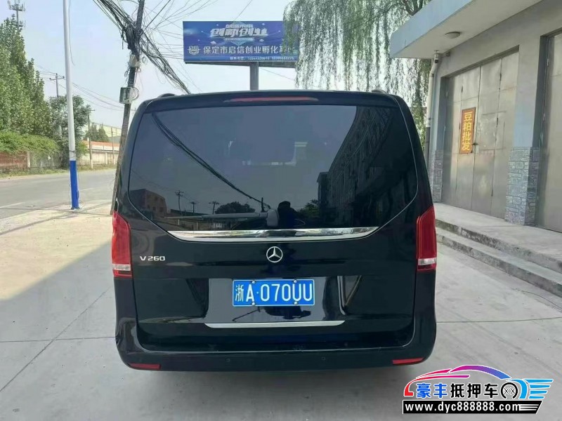 21年奔驰V轿车抵押车出售
