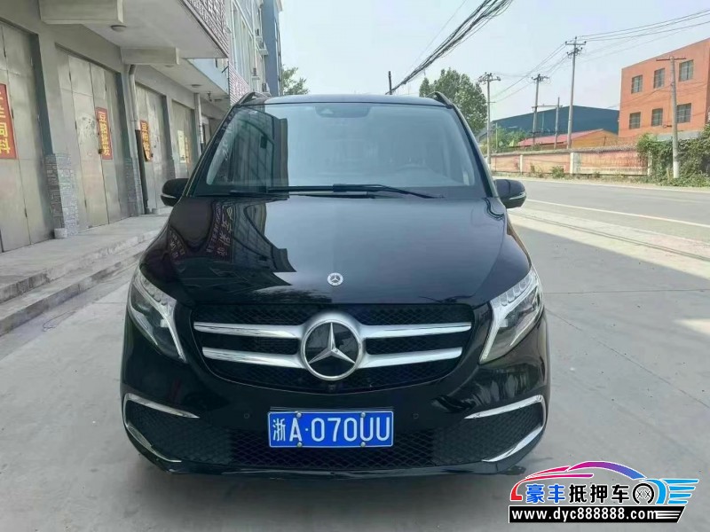 21年奔驰V轿车抵押车出售