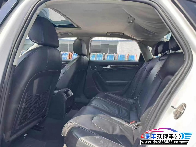 12年奥迪A4L轿车抵押车出售