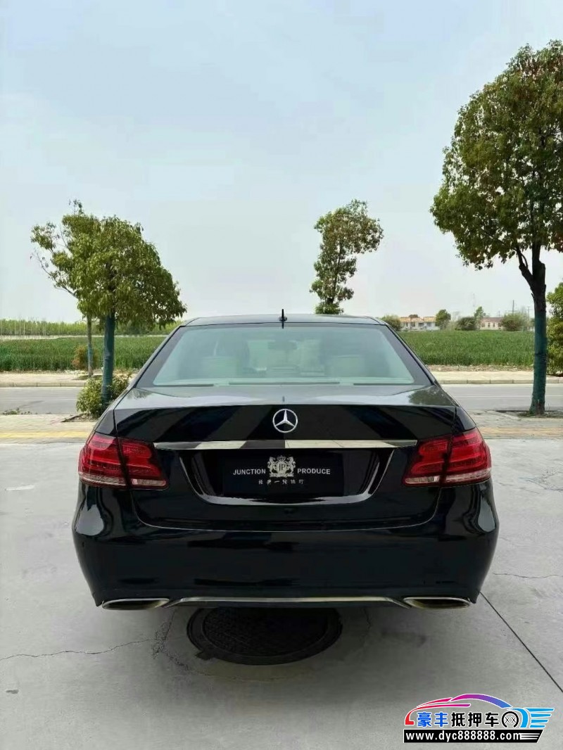 14年奔驰E轿车抵押车出售