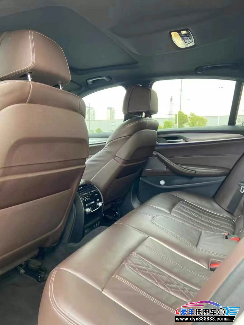 19年宝马5系轿车抵押车出售