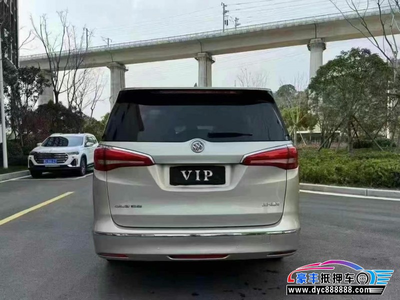 18年别克GL8轿车抵押车出售