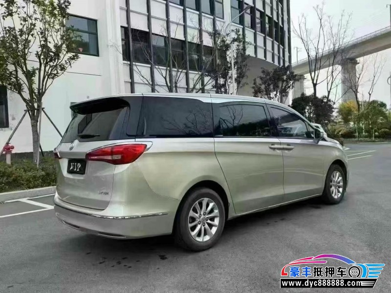 18年别克GL8轿车抵押车出售