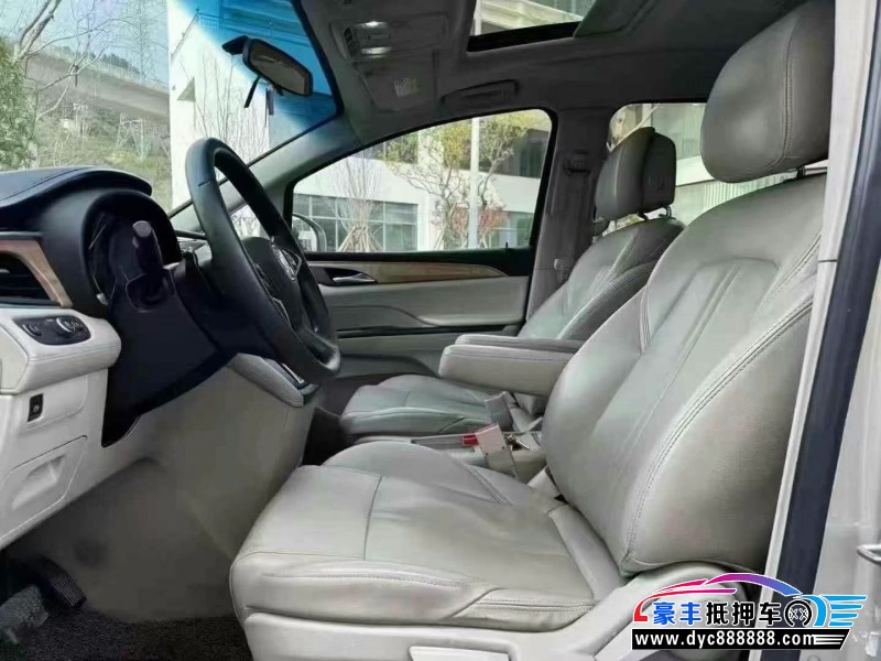 18年别克GL8轿车抵押车出售