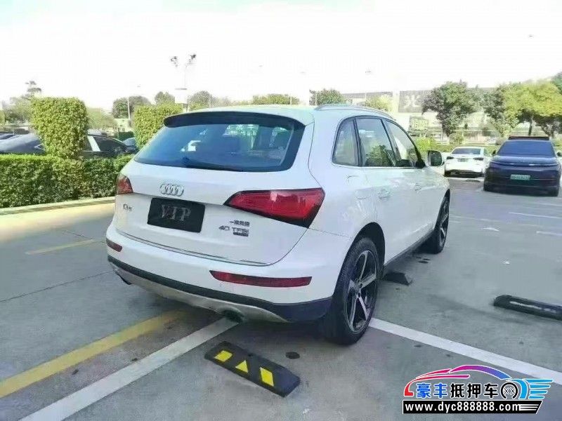 16年奥迪Q5轿车抵押车出售