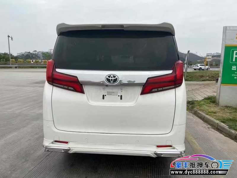 18年丰田埃尔法轿车抵押车出售